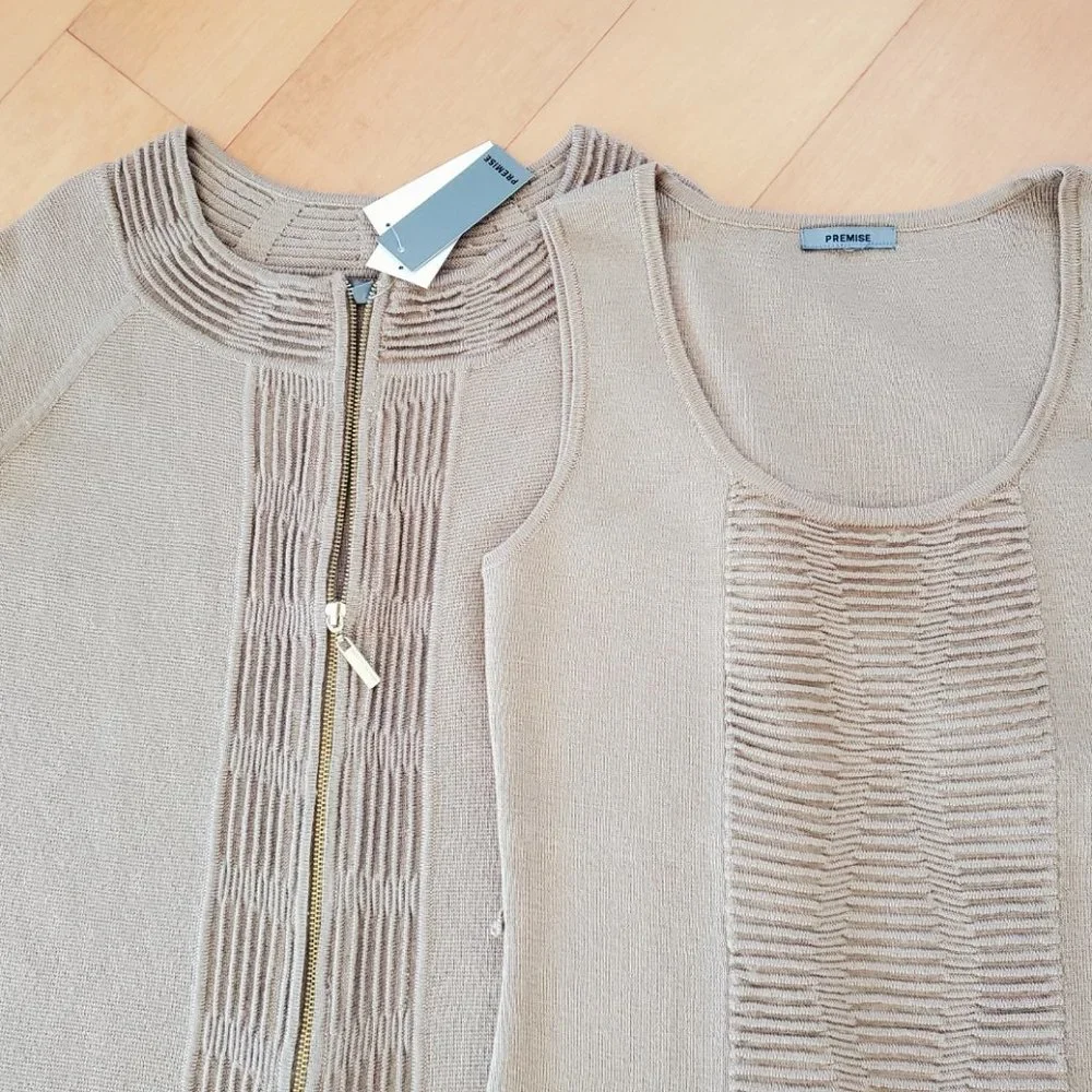 Overcoat and Sleeveless Dress- Wool Set,  M - Picture 2 of 10